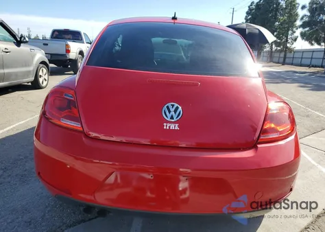 2013 Volkswagen Beetle z USA, uszkodzony, nr VIN 3VWFP7AT7DM644246